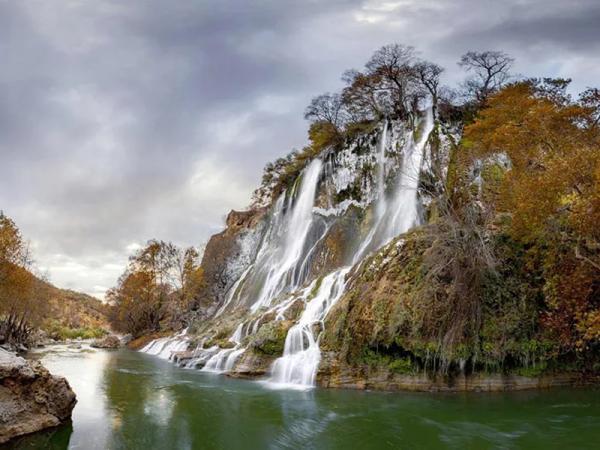 آبشار بیشه، جلوه ای از طبیعت مسحورکننده لرستان