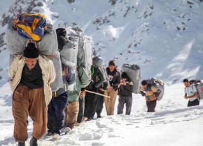 قطعات خودرو بر دوش کولبران؛ لیست واردات کولبری و ملوانی گسترده تر شد